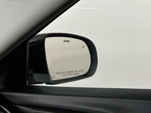 Used 2022 Jeep Compass Latitude image 24