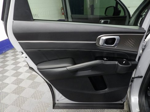 Used 2022 Kia Sorento SX image 49
