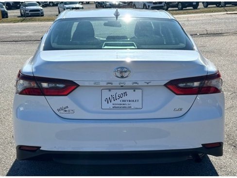 Used 2021 Toyota Camry LE image 4