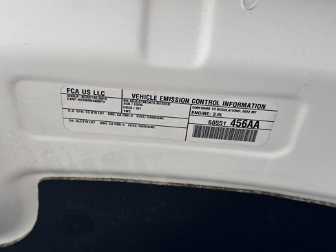 Used 2022 Chrysler Pacifica Touring-L image 36
