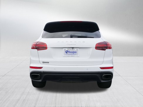 Used 2018 Porsche Cayenne Platinum Edition w/ Premium Package image 4