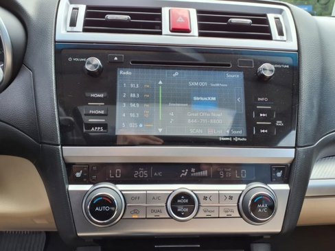 Used 2017 Subaru Outback 2.5i Premium image 60