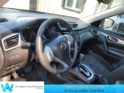 Used 2015 Nissan Rogue SV image 8