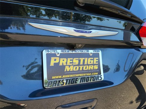 Used 2020 Chrysler Pacifica Touring-L Plus w/ Tire & Wheel Group image 12