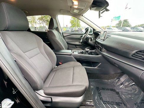 Used 2024 Nissan Rogue S image 26