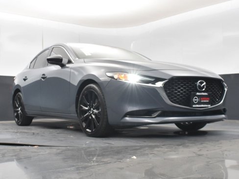 Used 2022 MAZDA MAZDA3 s image 35