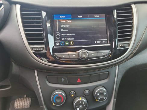 Used 2018 Chevrolet Trax LS image 28