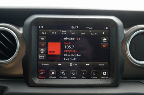 Used 2023 Jeep Gladiator Rubicon w/ Cold Weather Group image 25