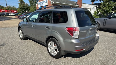 Used 2009 Subaru Forester 2.5X Limited image 7