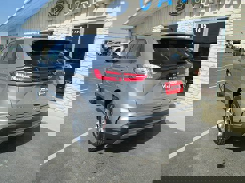 Used 2022 Ford Edge SEL image 4