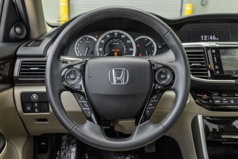 Used 2017 Honda Accord EX-L image 9