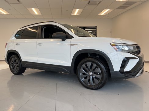 Used 2022 Volkswagen Taos S image 47