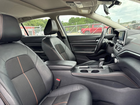 Used 2022 Nissan Altima 2.0 SR image 17