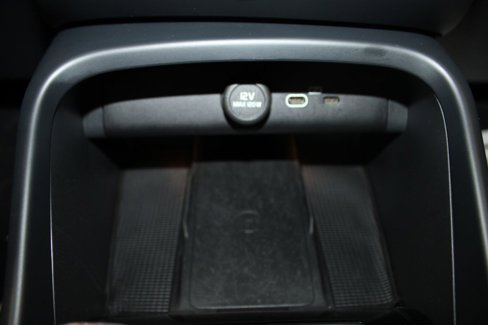 Used 2024 Volvo XC40 B5 Plus w/ Climate Package image 53