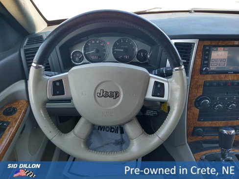 Used 2008 Jeep Grand Cherokee Limited image 2