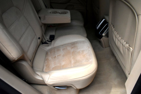 Used 2013 Porsche Cayenne GTS image 26