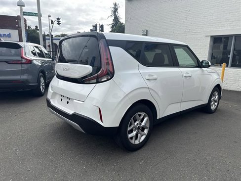 Used 2024 Kia Soul LX w/ Option Group 015 image 6