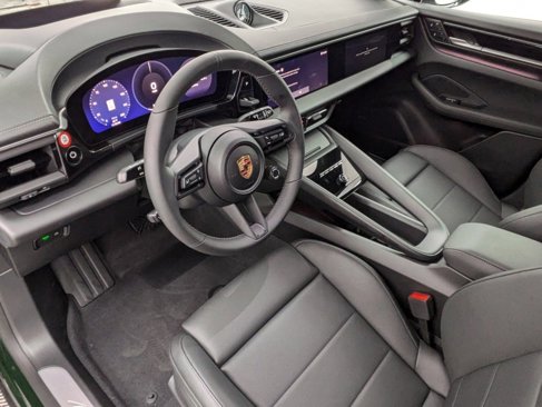 Used 2024 Porsche Macan 4 Electric image 4