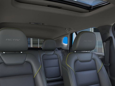 New 2025 Chevrolet Trax ACTIV w/ Sunroof Package image 24