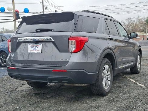 Certified 2022 Ford Explorer XLT image 25