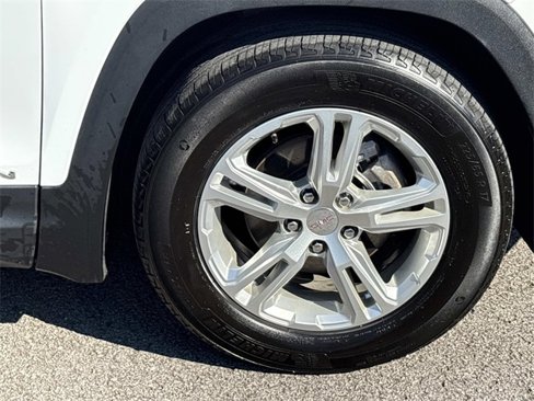 Used 2022 GMC Terrain SLE w/ Driver Convenience Package image 9
