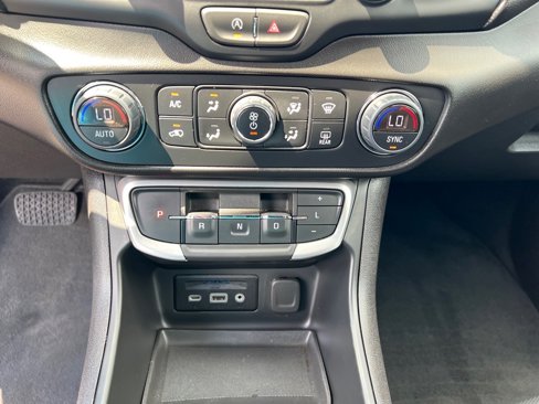 Certified 2024 GMC Terrain SLT image 20