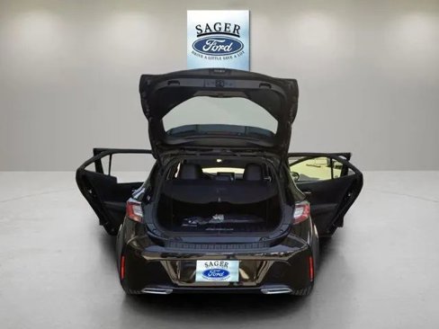 Used 2019 Toyota Corolla XSE image 4