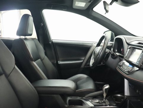 Used 2017 Toyota RAV4 SE image 21