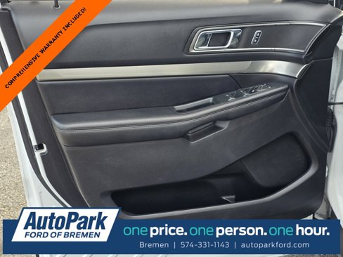 Used 2018 Ford Explorer XLT image 18