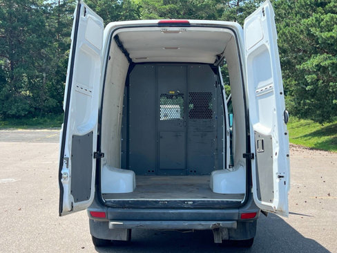 Used 2013 Freightliner Sprinter 3500 image 5
