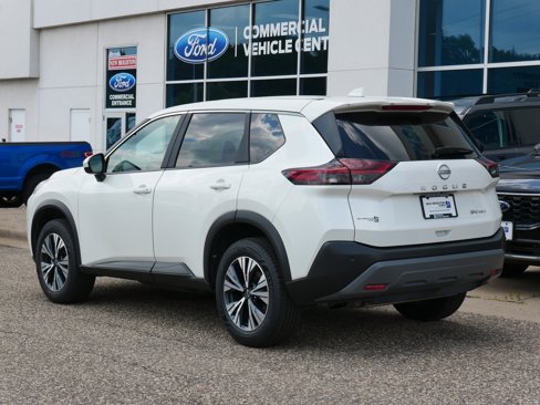 Used 2023 Nissan Rogue SV image 26