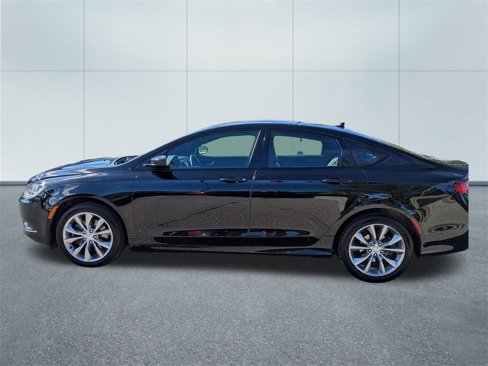 Used 2016 Chrysler 200 S w/ Navigation & Sound Group I image 2