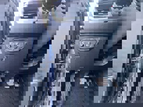 Used 2018 GMC Terrain SLE image 18