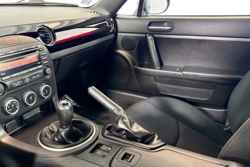 Used 2015 MAZDA MX-5 Miata Club image 19