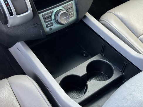 Used 2011 Honda Pilot Touring image 16