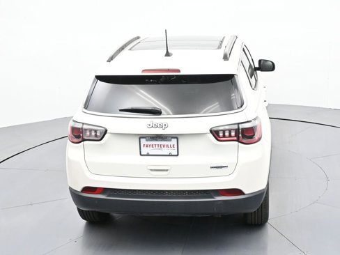 Used 2020 Jeep Compass Latitude w/ Popular Equipment Group image 24