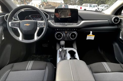 New 2025 Chevrolet Blazer LT image 6