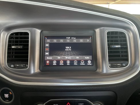 Used 2022 Dodge Charger SXT image 12
