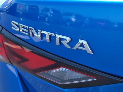 Used 2021 Nissan Sentra SV image 9