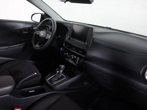 Used 2022 Hyundai Kona SEL image 25