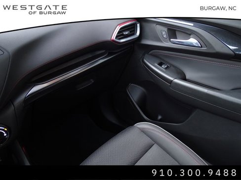 Used 2022 Chevrolet TrailBlazer RS image 32