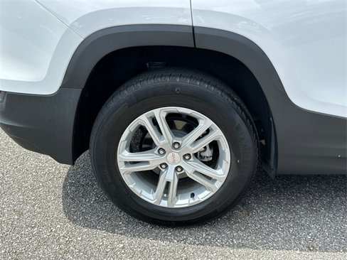 Used 2021 GMC Terrain SLE image 17