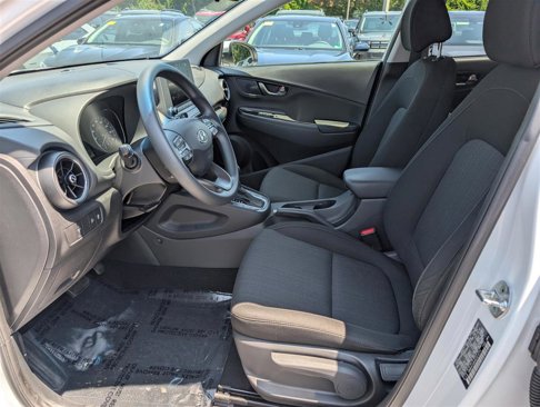 Used 2022 Hyundai Kona SEL w/ Cargo Package image 16