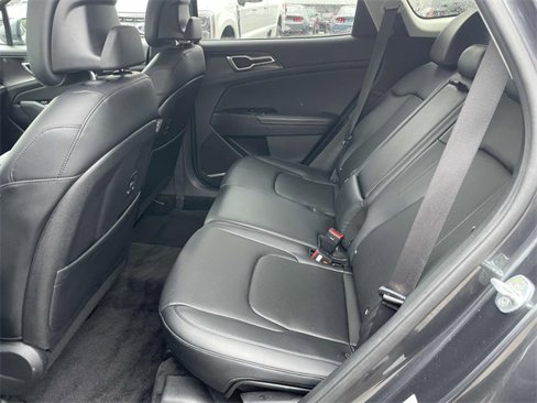 Used 2023 Kia Sportage EX image 9