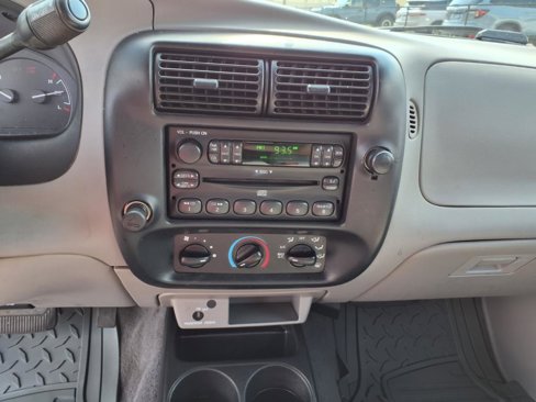 Used 2000 Ford Ranger XLT image 16