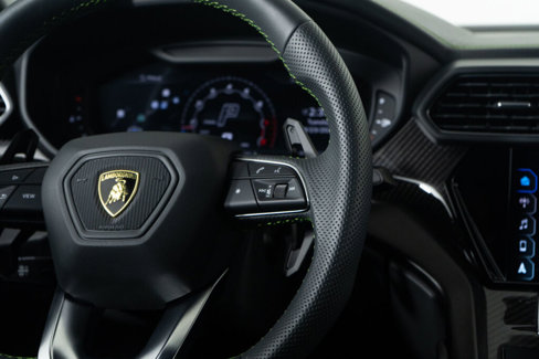Used 2022 Lamborghini Urus image 23