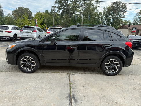 Used 2017 Subaru Crosstrek 2.0i Premium image 2