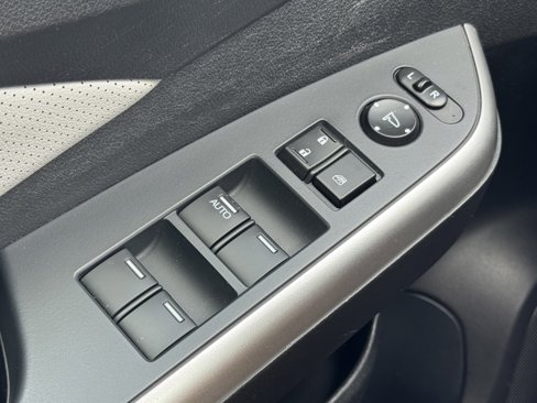 Used 2016 Honda CR-V Touring image 33