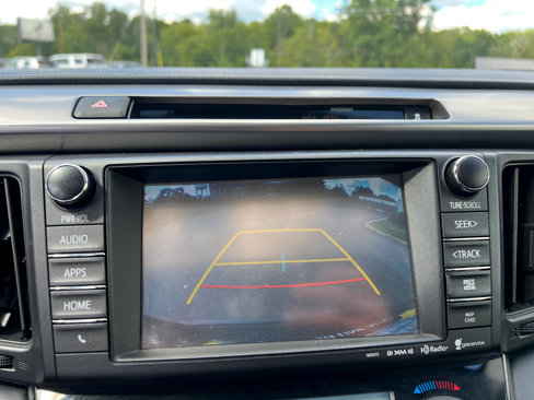 Used 2016 Toyota RAV4 Limited image 25