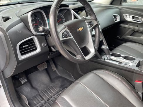 Used 2017 Chevrolet Equinox Premier image 12